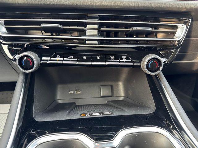 new 2026 Chevrolet Traverse car, priced at $55,833