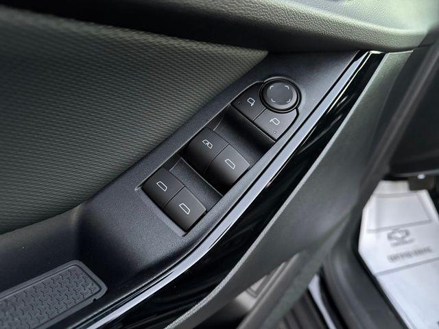 new 2026 Chevrolet Equinox car, priced at $34,041