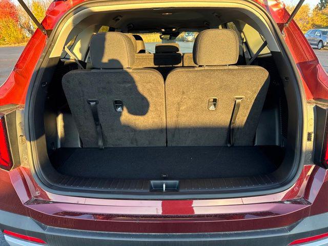 used 2025 Kia Sorento car, priced at $28,979