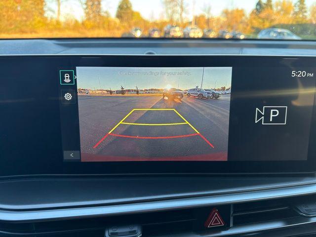 used 2025 Kia Sorento car, priced at $28,979