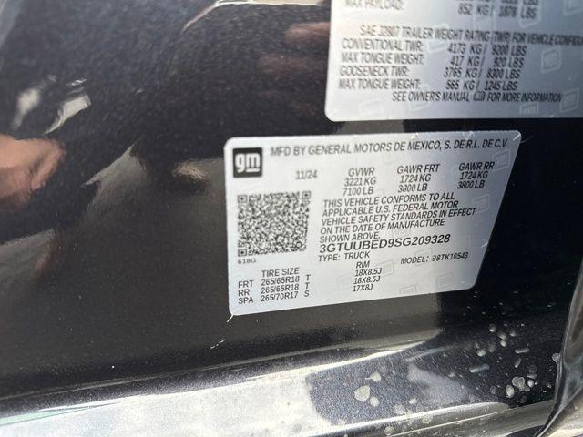 used 2025 GMC Sierra 1500 car, priced at $46,781