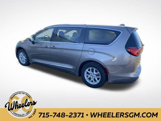 used 2017 Chrysler Pacifica car, priced at $18,684