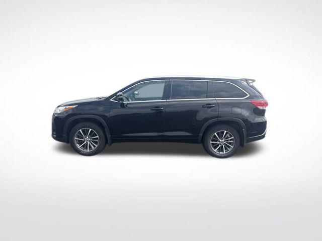 used 2018 Toyota Highlander car, priced at $25,254