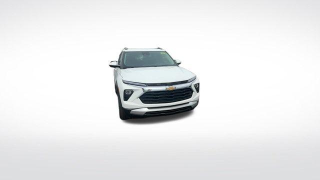 new 2025 Chevrolet TrailBlazer car, priced at $32,350