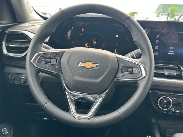 new 2025 Chevrolet TrailBlazer car, priced at $32,350
