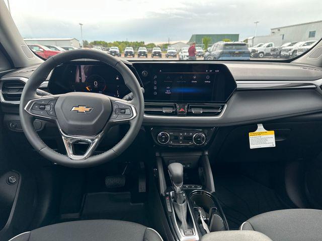 new 2025 Chevrolet TrailBlazer car, priced at $32,350