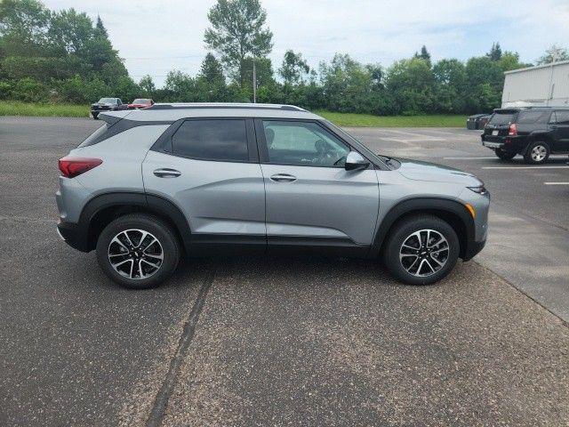 new 2025 Chevrolet TrailBlazer car, priced at $28,463