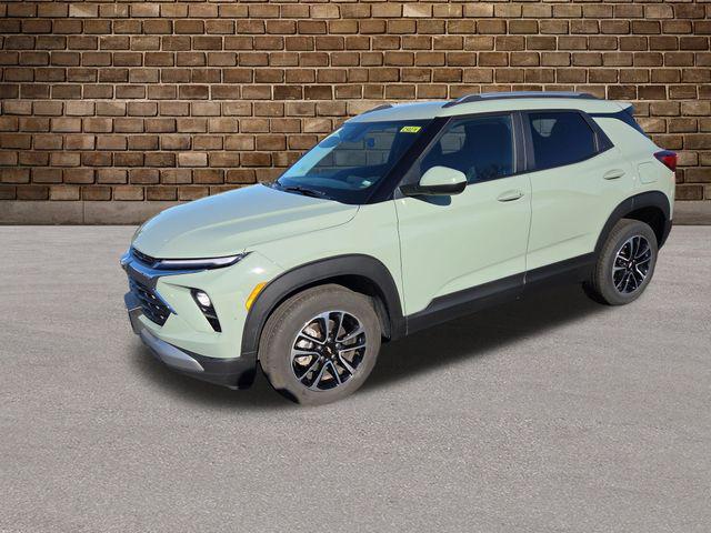 used 2025 Chevrolet TrailBlazer car, priced at $25,323