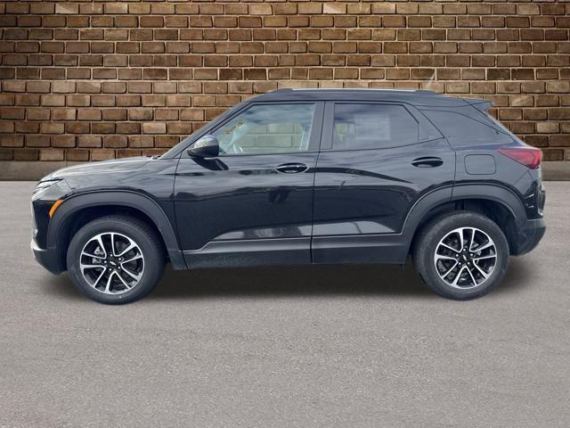 used 2025 Chevrolet TrailBlazer car, priced at $23,987