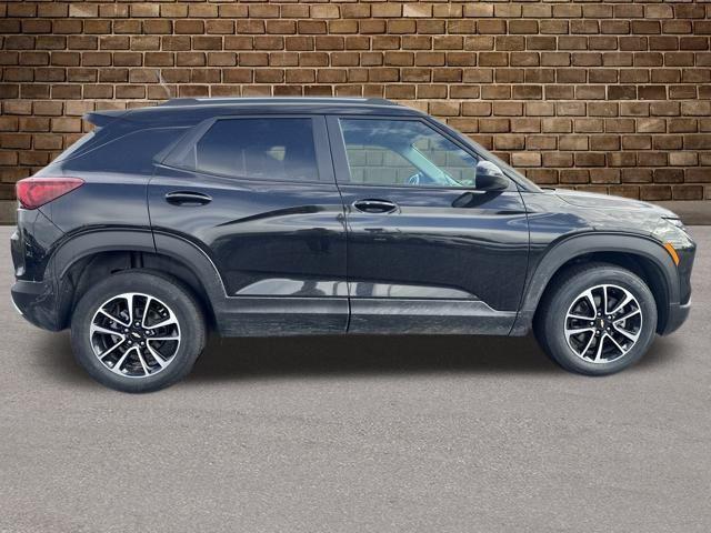 used 2025 Chevrolet TrailBlazer car, priced at $23,987