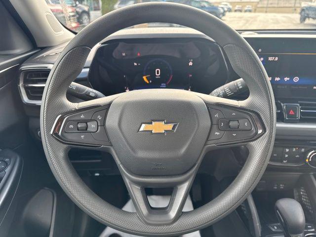 used 2025 Chevrolet TrailBlazer car, priced at $23,987