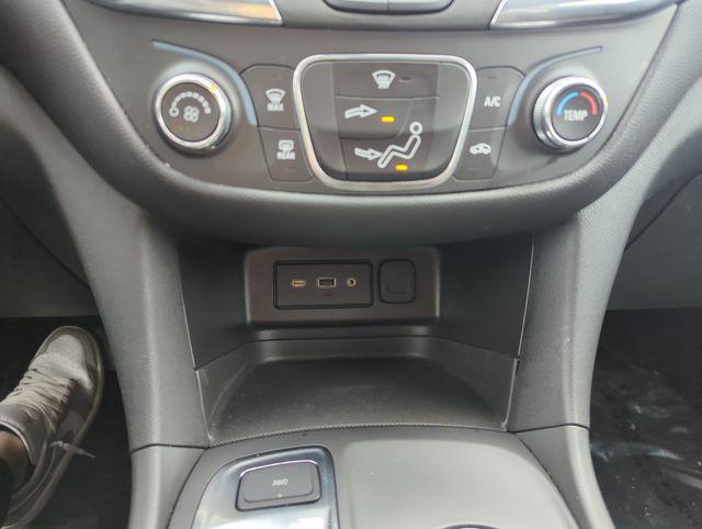 used 2023 Chevrolet Equinox car, priced at $23,289