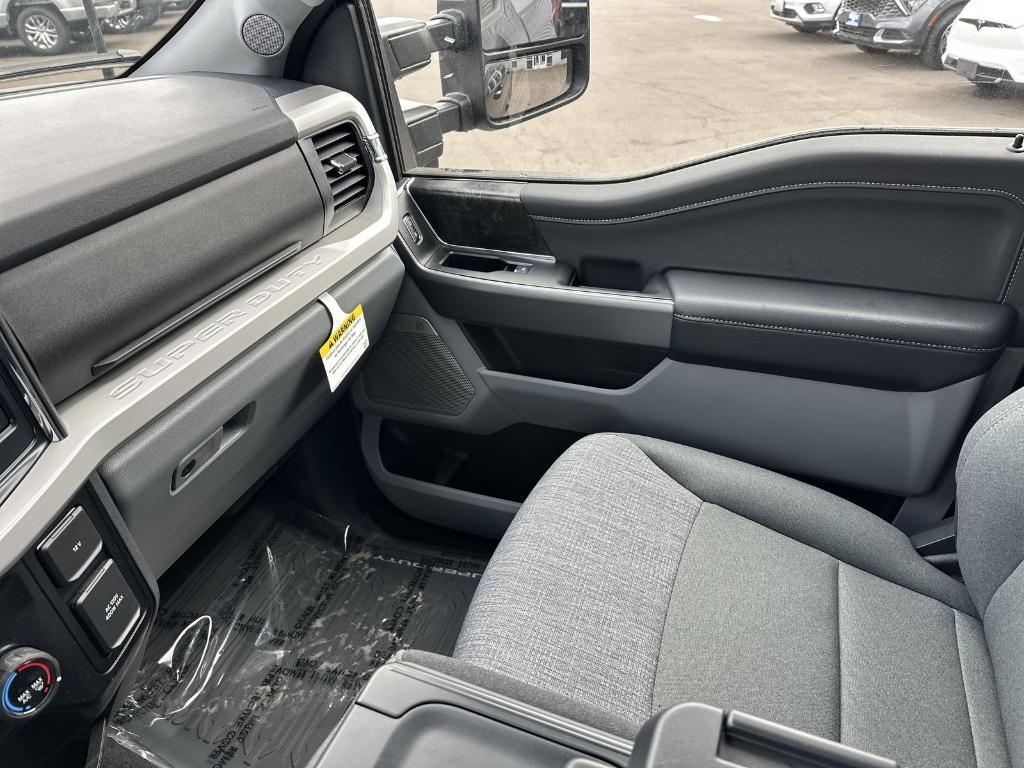 new 2025 Ford F-350 car, priced at $75,755