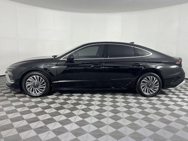 used 2024 Hyundai Sonata Hybrid car, priced at $31,900