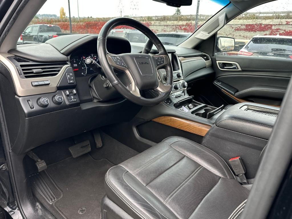 used 2020 GMC Yukon XL car, priced at $35,992