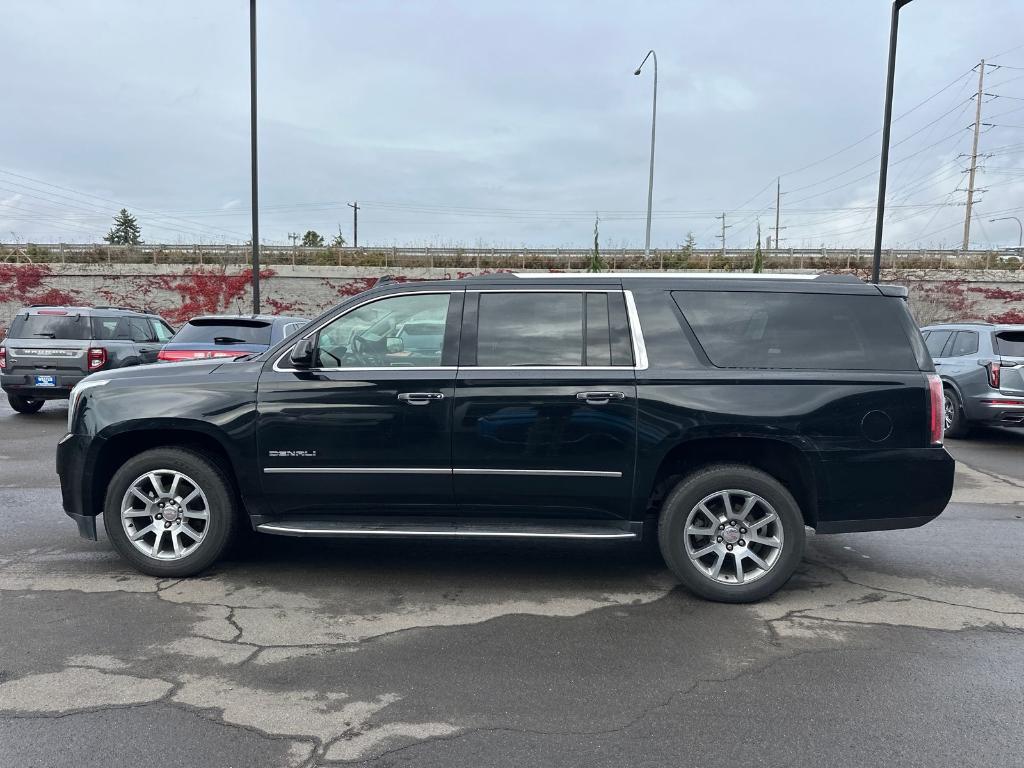 used 2020 GMC Yukon XL car, priced at $35,992