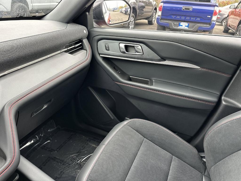 new 2025 Ford Explorer car, priced at $55,531