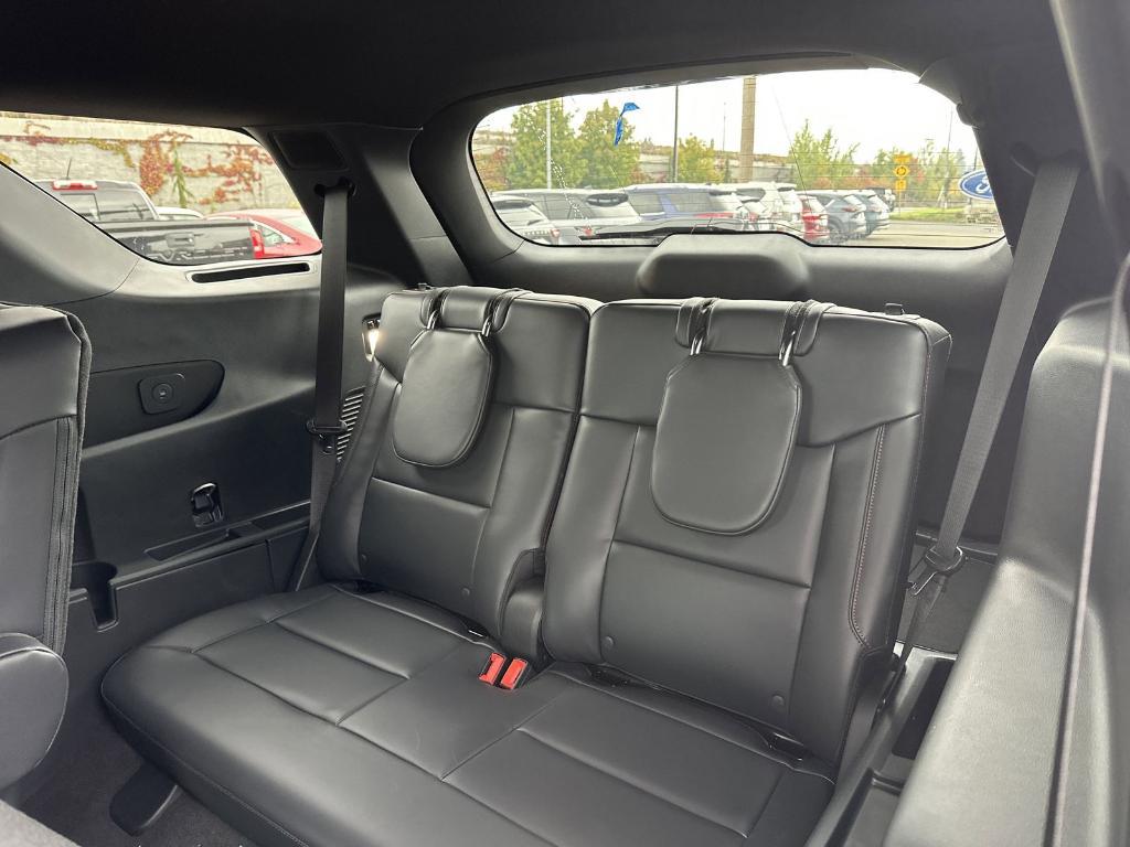 new 2025 Ford Explorer car, priced at $55,531