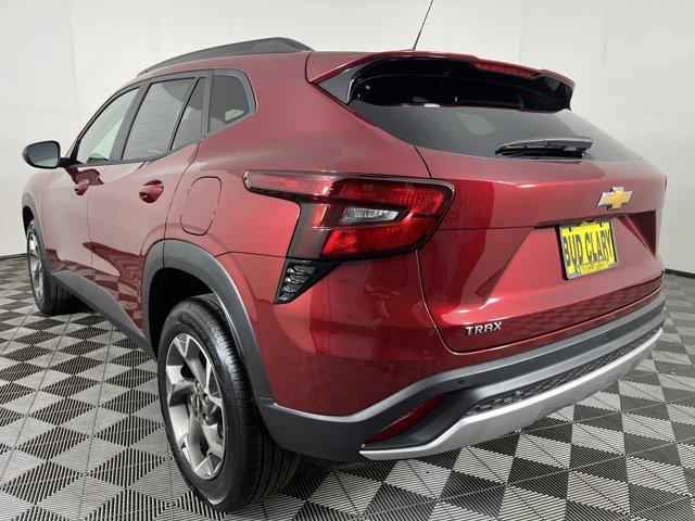 new 2025 Chevrolet Trax car, priced at $25,485