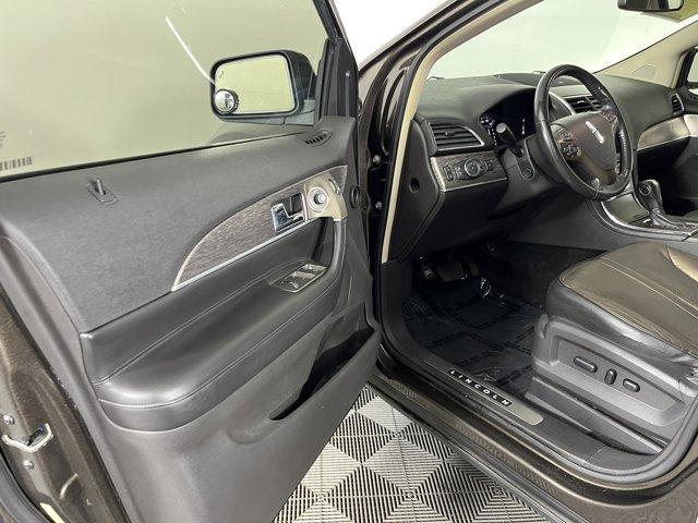 used 2011 Lincoln MKX car, priced at $10,000