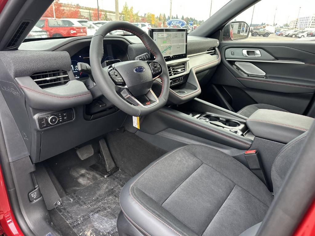 new 2025 Ford Explorer car, priced at $63,218