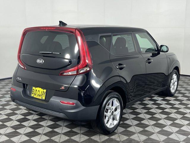 used 2021 Kia Soul car, priced at $15,162