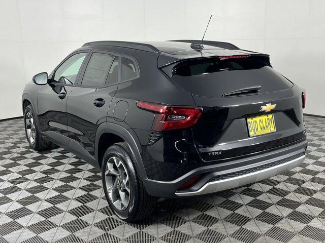 used 2025 Chevrolet Trax car, priced at $25,999