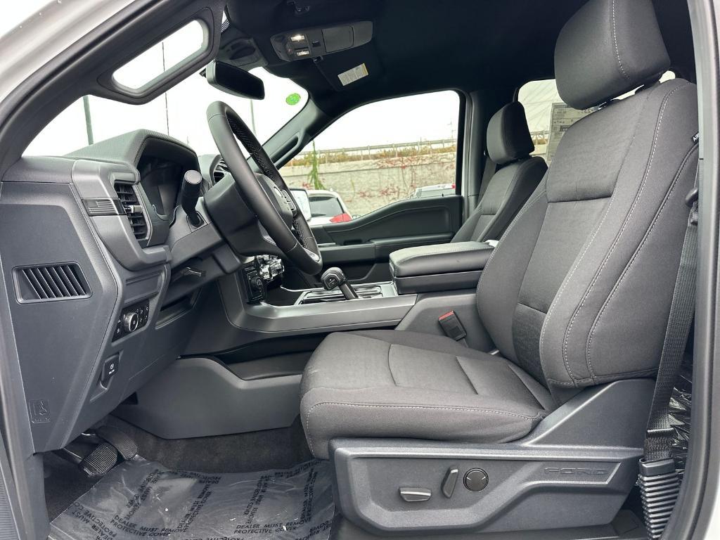 new 2025 Ford F-150 car, priced at $61,654