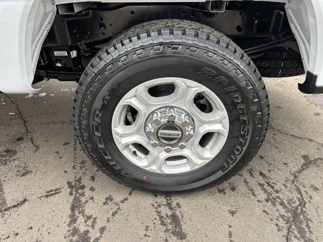 new 2025 Ford F-250 car, priced at $67,379