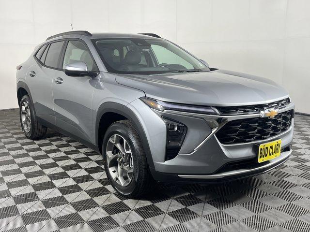 new 2025 Chevrolet Trax car, priced at $25,485