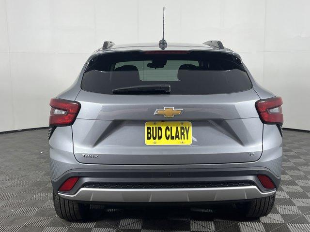 new 2025 Chevrolet Trax car, priced at $25,485