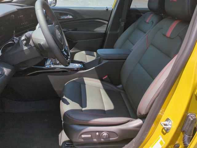 new 2025 Chevrolet Trax car, priced at $27,085