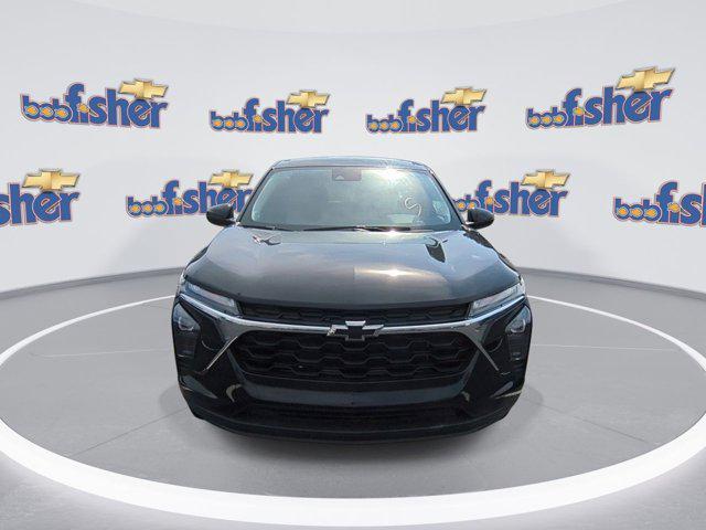 used 2025 Chevrolet Trax car, priced at $23,160