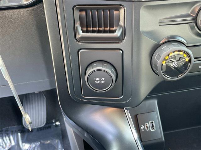 new 2025 Ford F-150 car, priced at $40,750