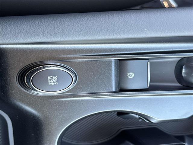 new 2025 Ford Explorer car, priced at $43,079