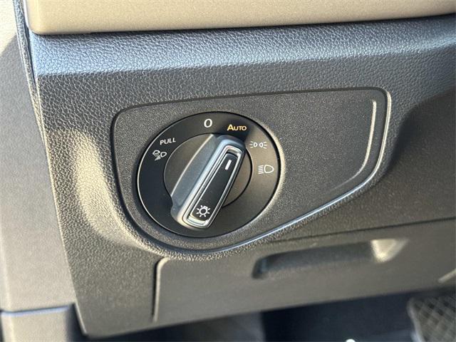 used 2020 Volkswagen Atlas Cross Sport car, priced at $22,300