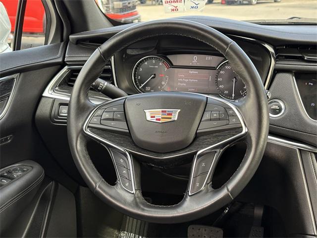 used 2022 Cadillac XT5 car, priced at $29,326