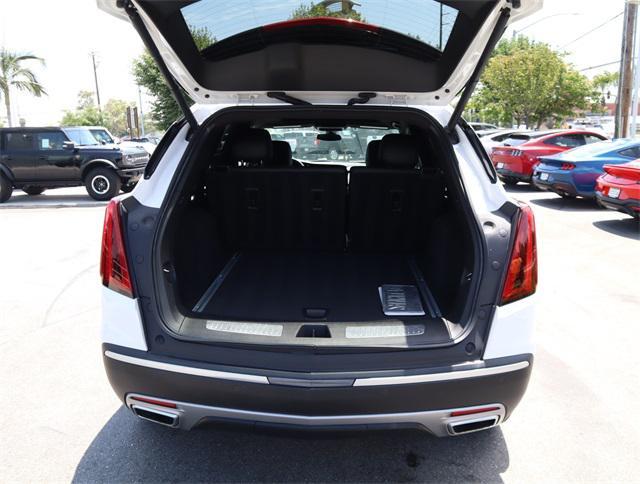 used 2022 Cadillac XT5 car, priced at $31,000