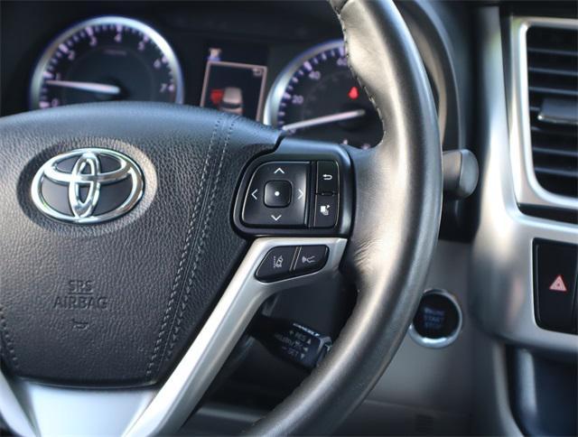 used 2019 Toyota Highlander car, priced at $23,882