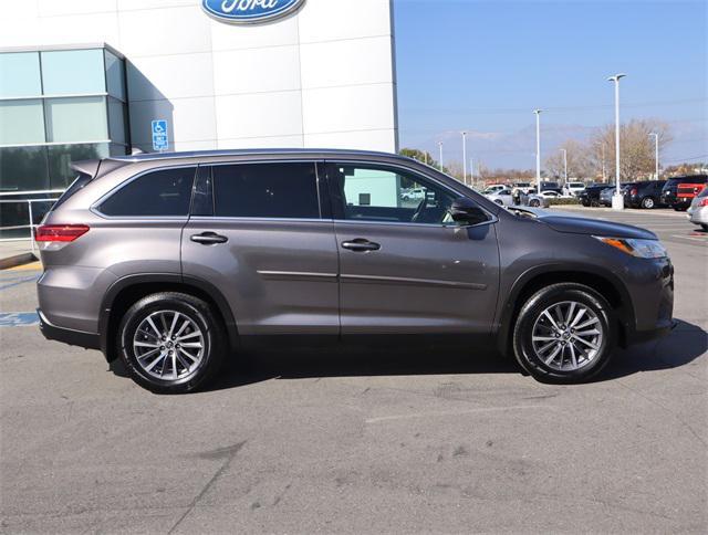 used 2019 Toyota Highlander car, priced at $23,882