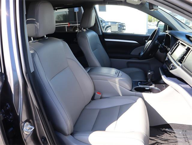 used 2019 Toyota Highlander car, priced at $23,882