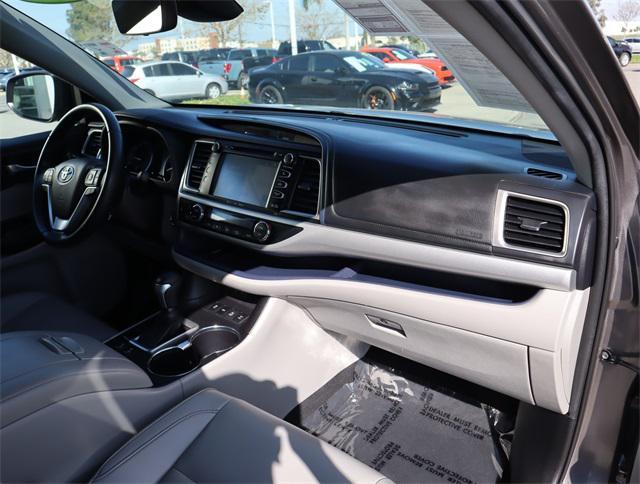 used 2019 Toyota Highlander car, priced at $23,882