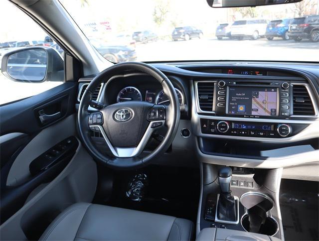 used 2019 Toyota Highlander car, priced at $23,882