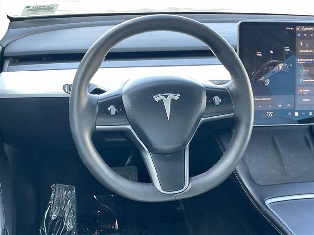 used 2021 Tesla Model 3 car, priced at $26,000