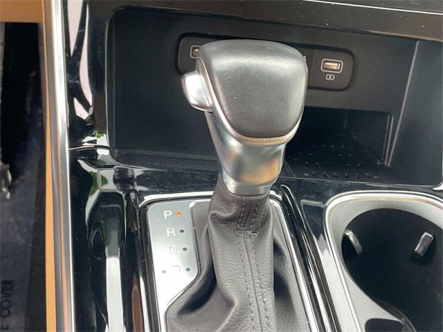 used 2024 Kia Carnival car, priced at $37,765
