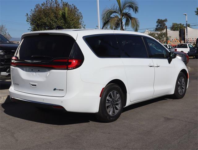 used 2024 Chrysler Pacifica Hybrid car, priced at $35,500