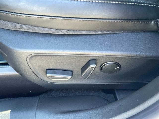 new 2025 Ford Escape PHEV car, priced at $33,081