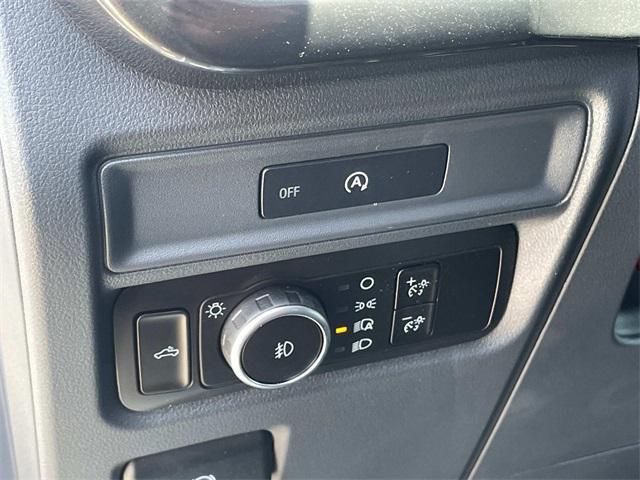 new 2025 Ford F-150 car, priced at $50,910
