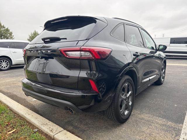 used 2023 Ford Escape car, priced at $20,966