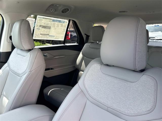 new 2025 Ford Explorer car, priced at $43,267